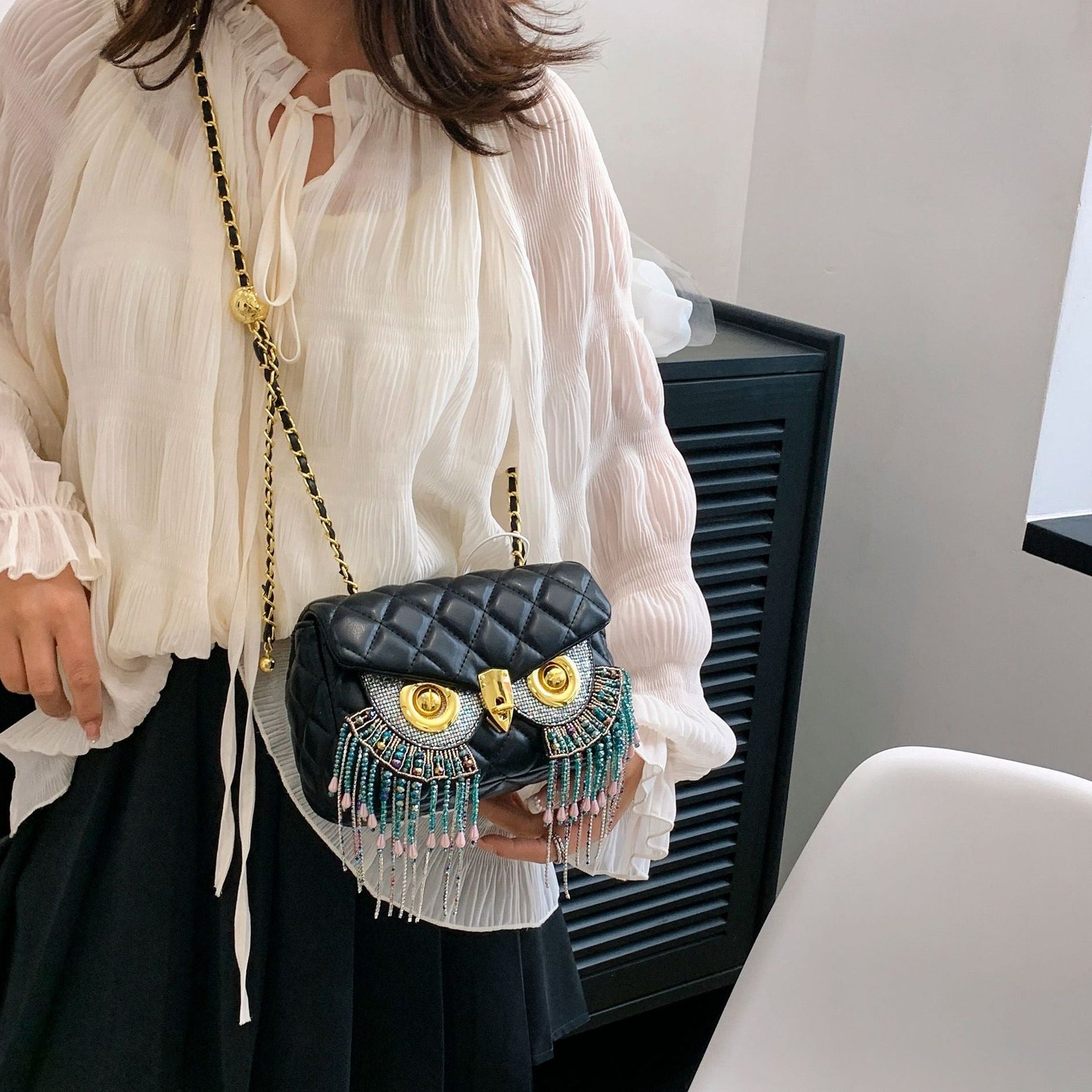 Owl Shape 3D bag with tassel Detailing