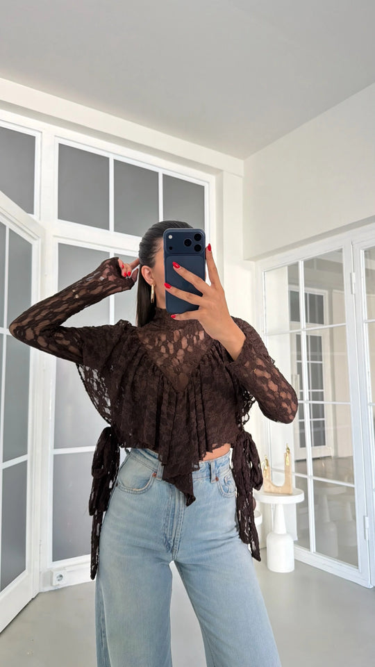 Arna Lace Blouse