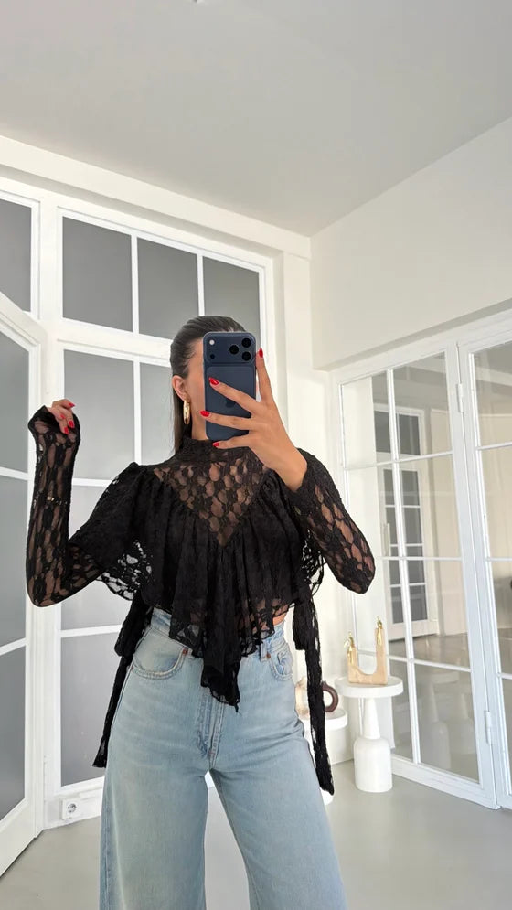 Arna Lace Blouse