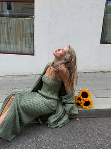 Belize Luxury Woolen Dress with Long Cardigan