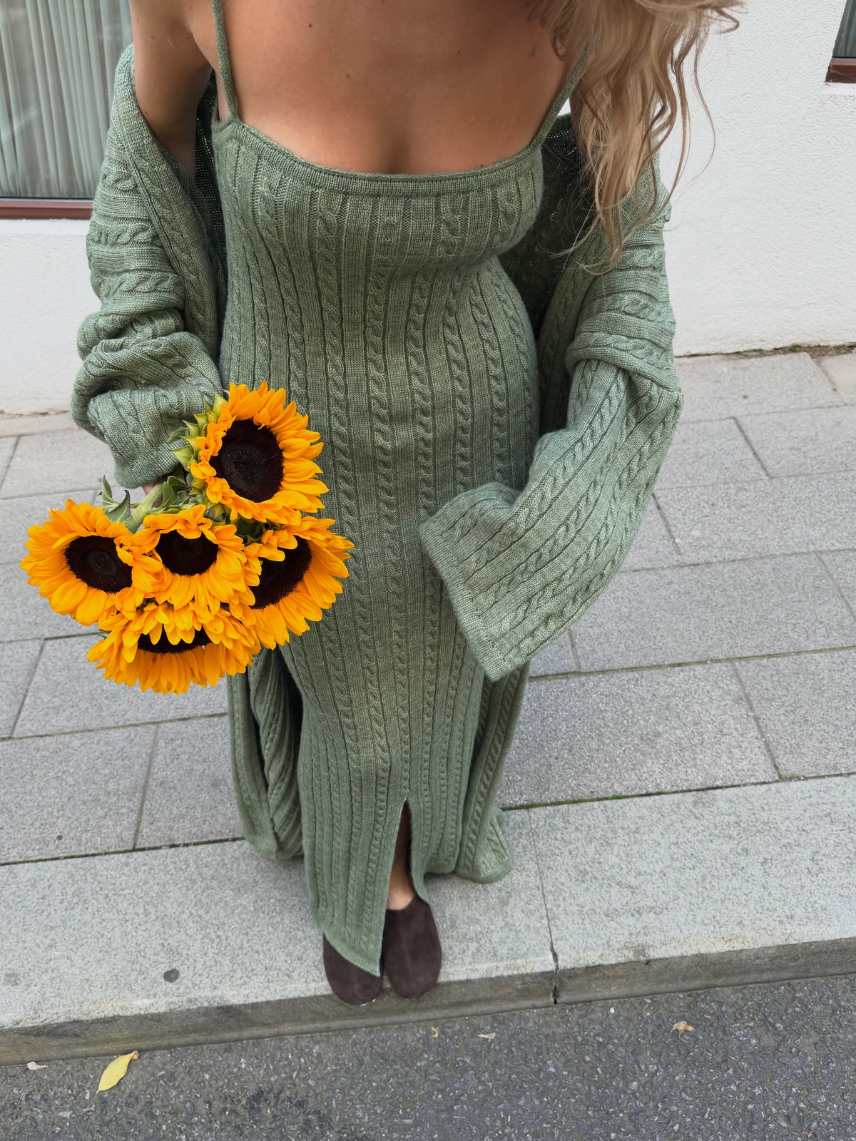 Belize Luxury Woolen Dress with Long Cardigan