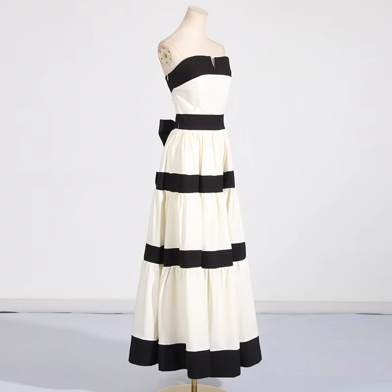 Alia Holiday Maxi Dress