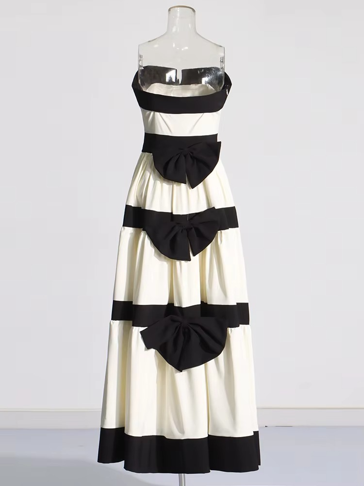 Alia Holiday Maxi Dress