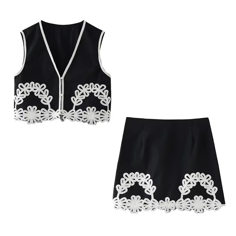 Alanna Luxury Embroidered Set