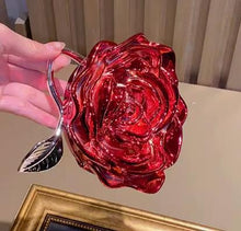 3D Rose Clutch
