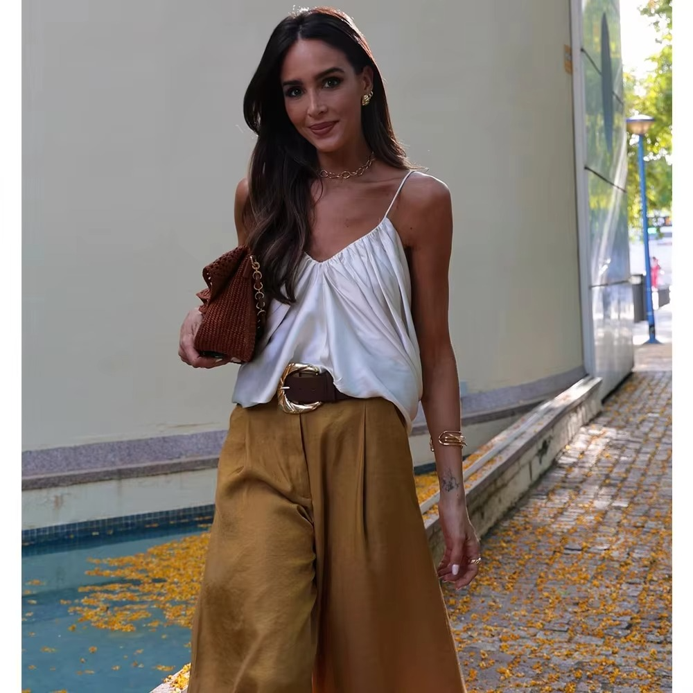 Alison high waisted wide legged Pants