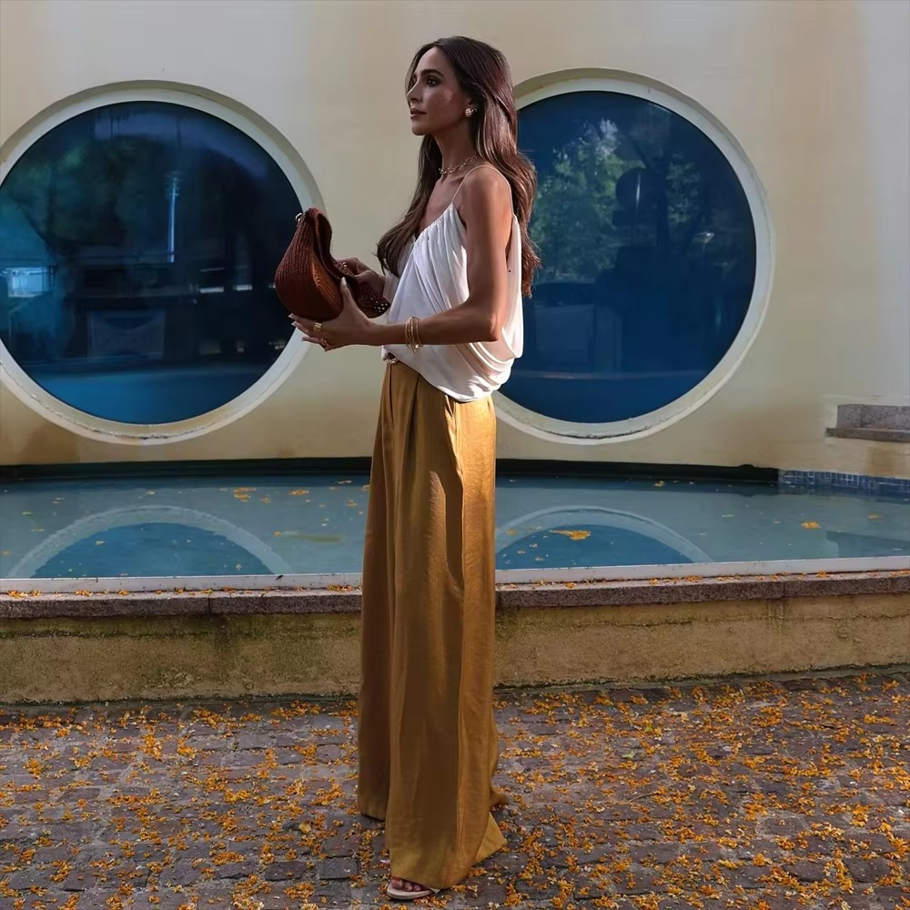 Alison high waisted wide legged Pants