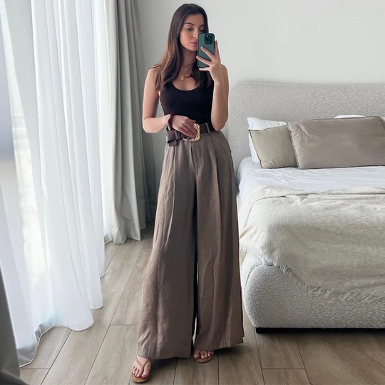 Alison high waisted wide legged Pants