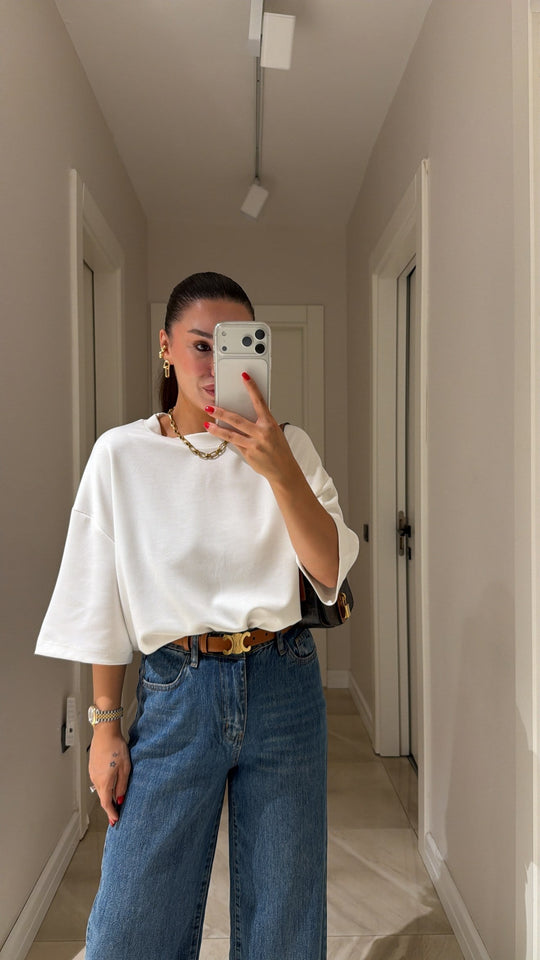 Aria Summer Tee with Cut-out Heart Detailing