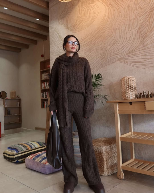 Avery Luxury TrackSets with Scarf