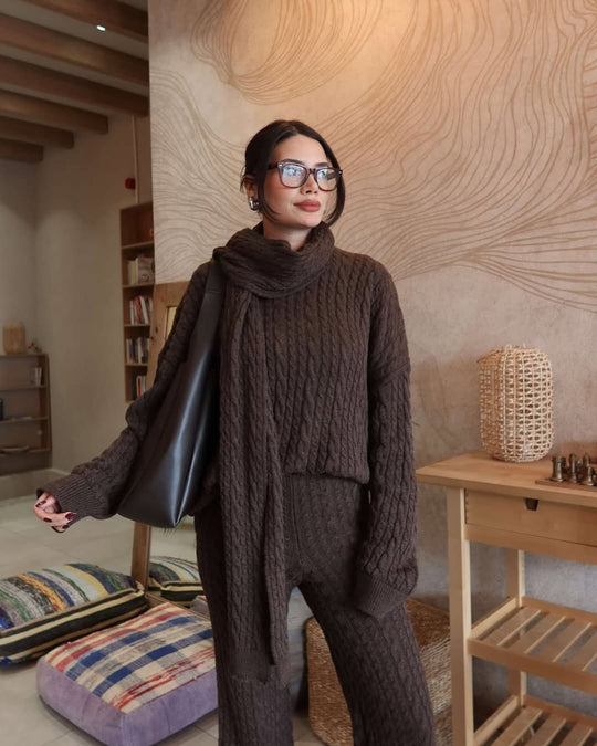 Avery Luxury TrackSets with Scarf