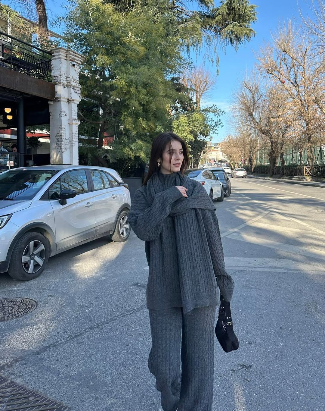 Avery Luxury TrackSets with Scarf