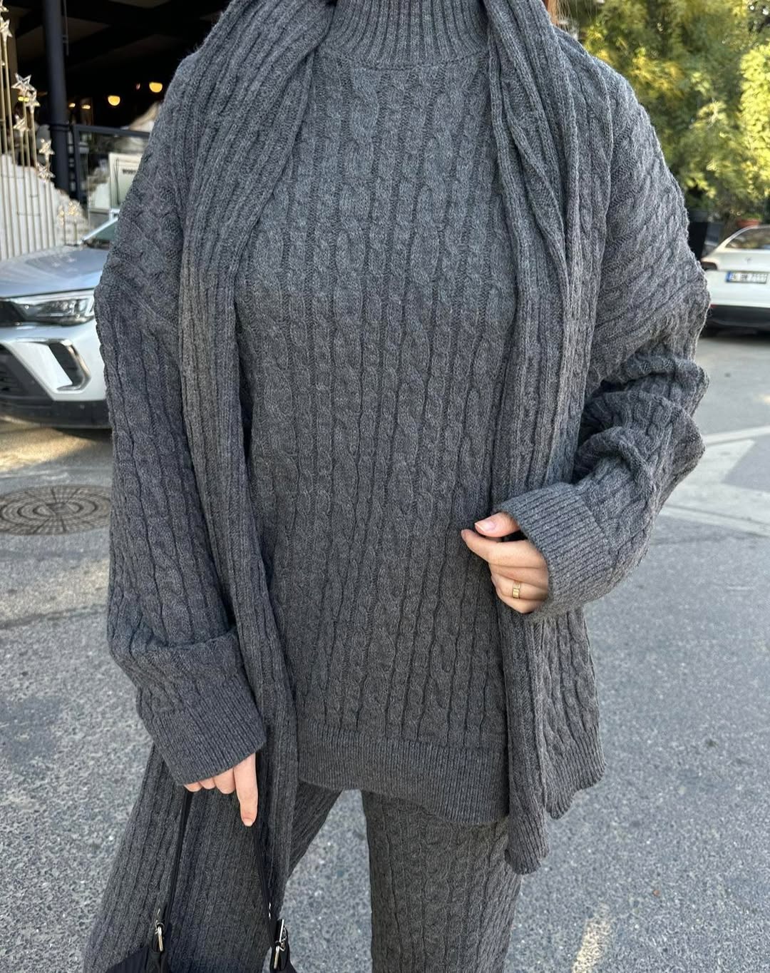 Avery Luxury TrackSets with Scarf