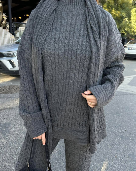 Avery Luxury TrackSets with Scarf