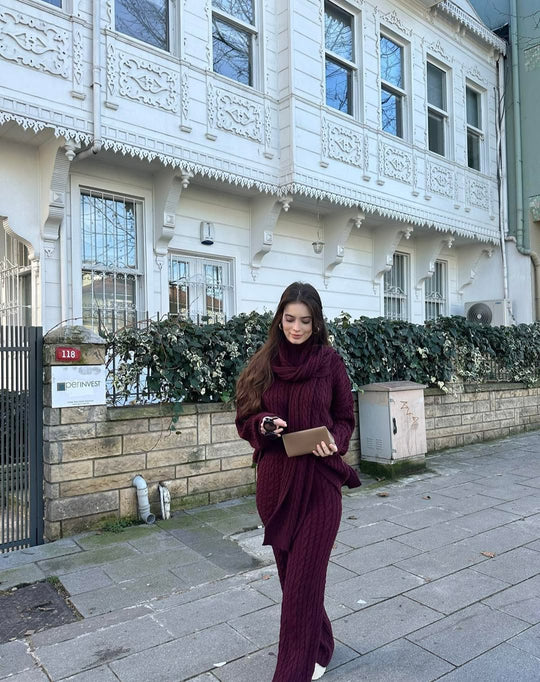 Avery Luxury TrackSets with Scarf