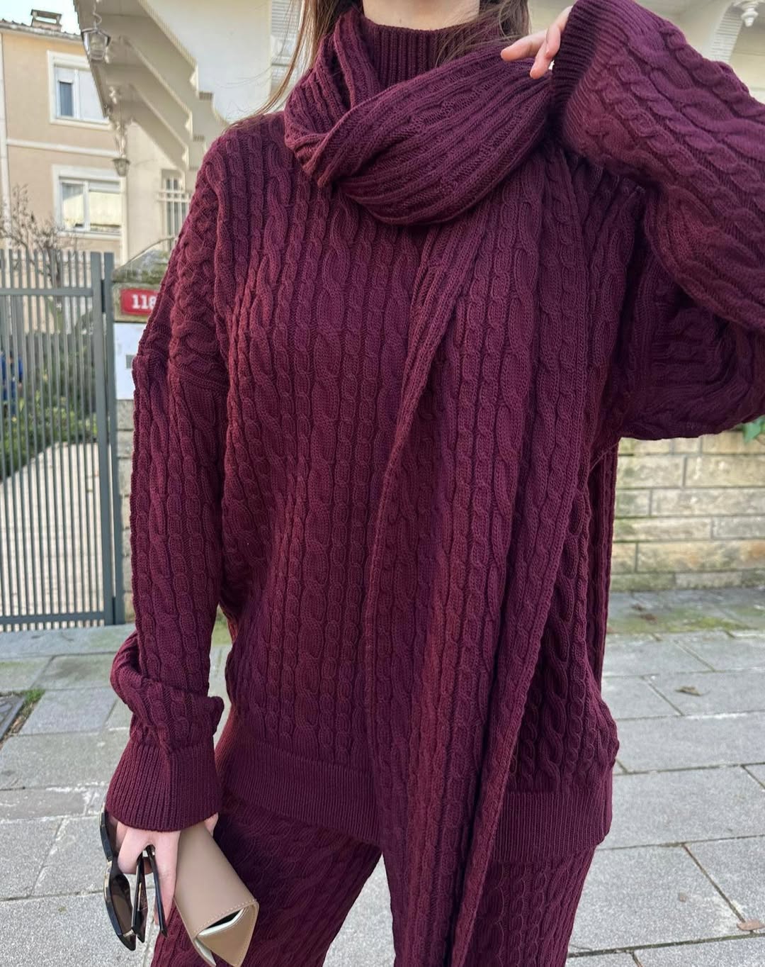 Avery Luxury TrackSets with Scarf