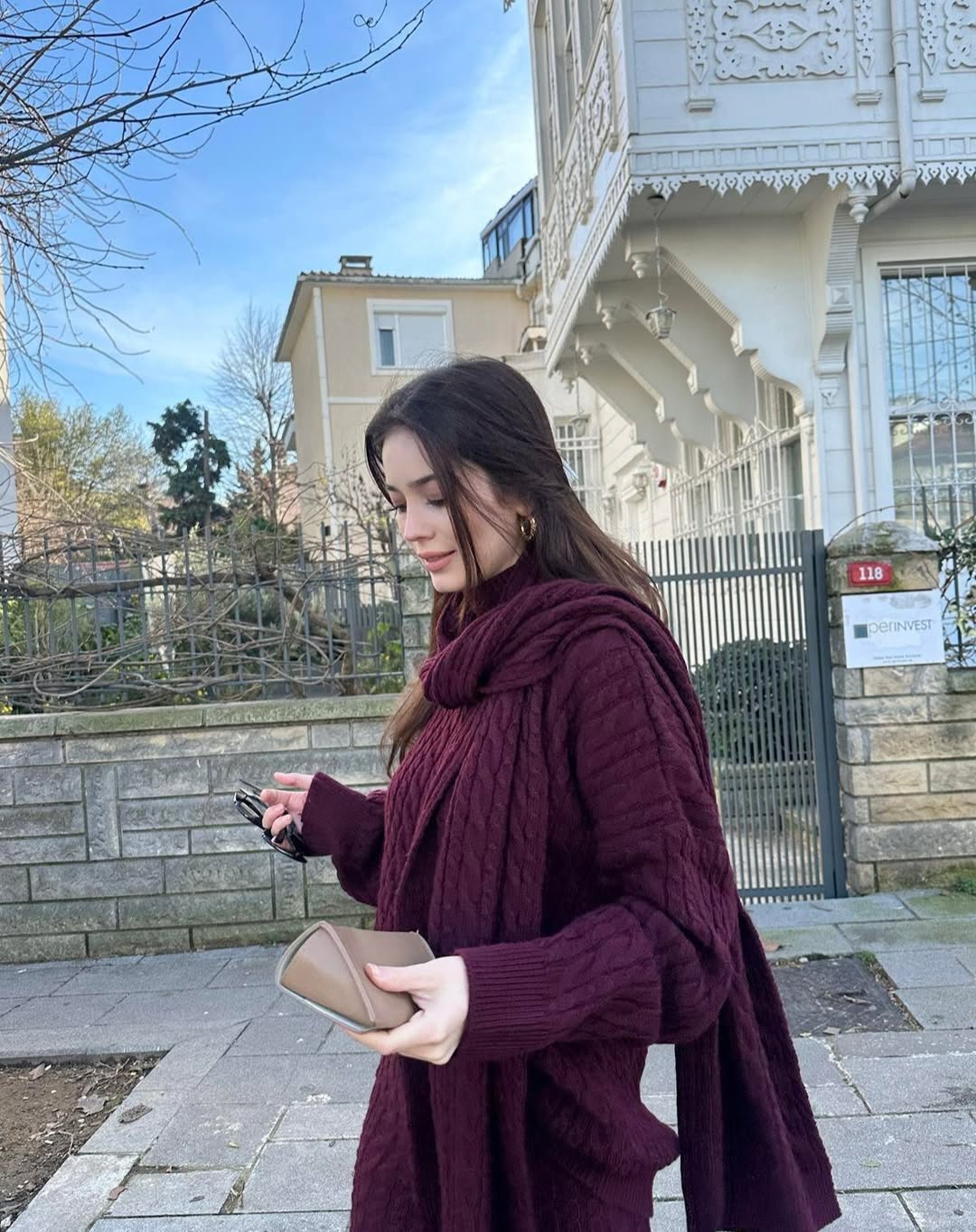 Avery Luxury TrackSets with Scarf