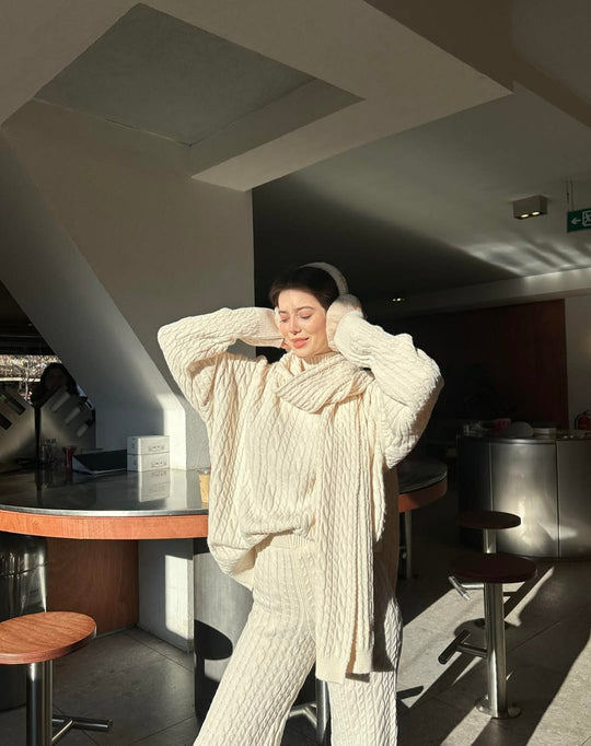 Avery Luxury TrackSets with Scarf