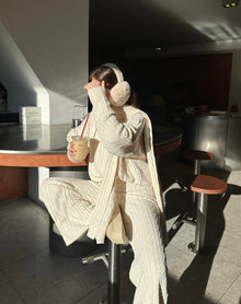 Avery Luxury TrackSets with Scarf