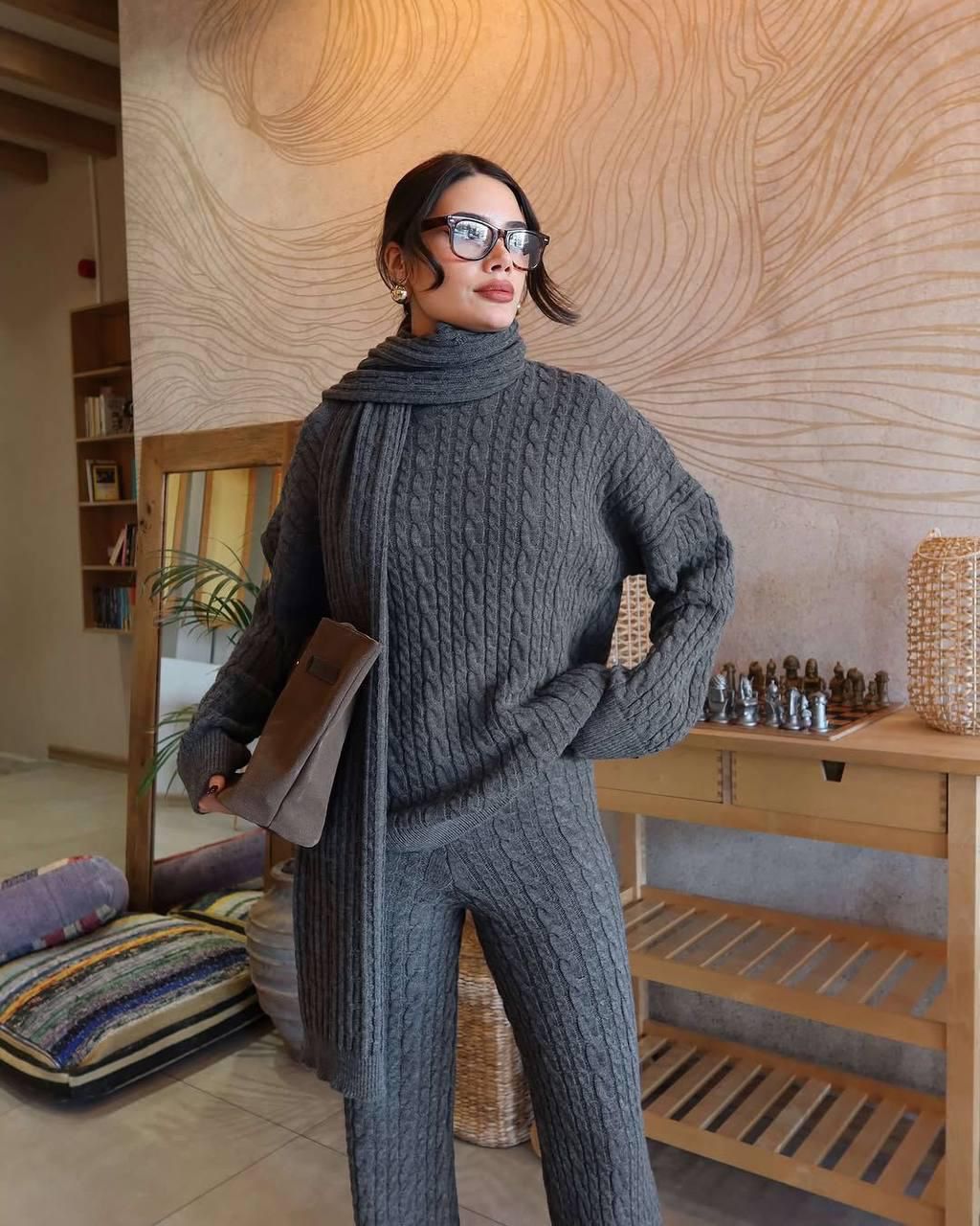 Avery Luxury TrackSets with Scarf