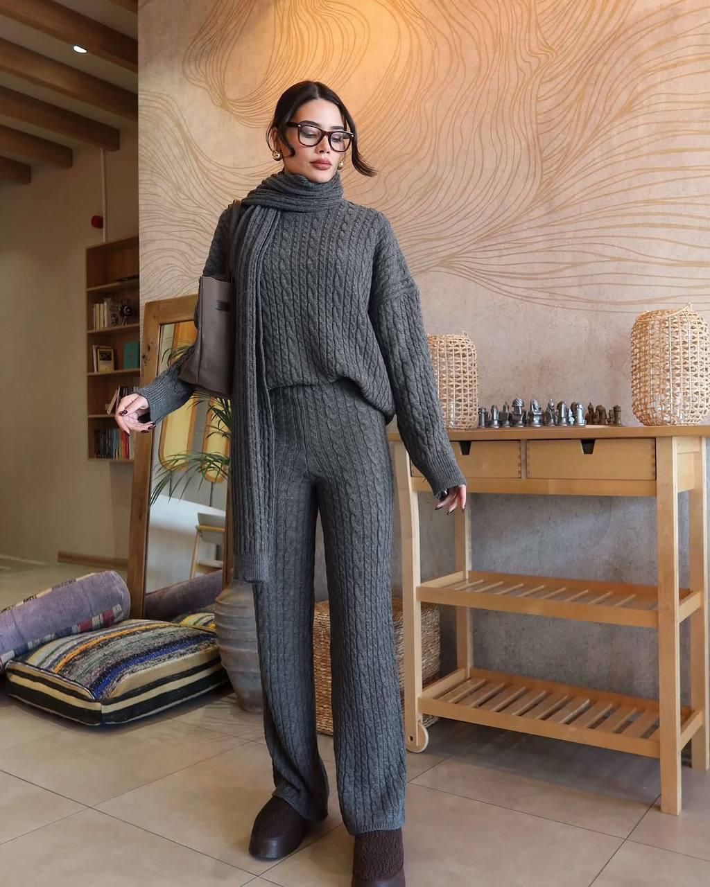 Avery Luxury TrackSets with Scarf