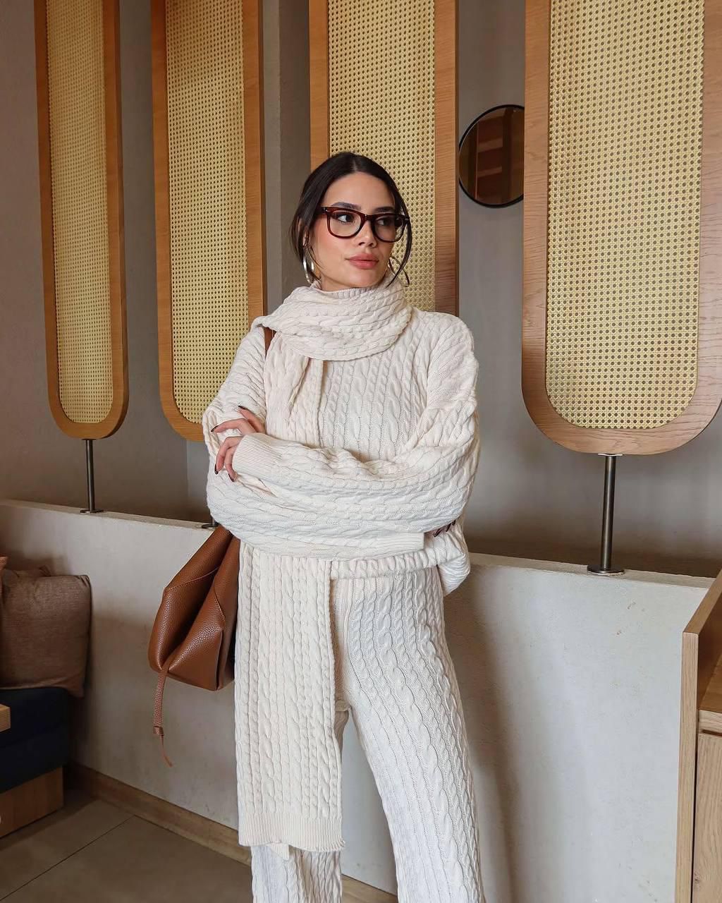 Avery Luxury TrackSets with Scarf