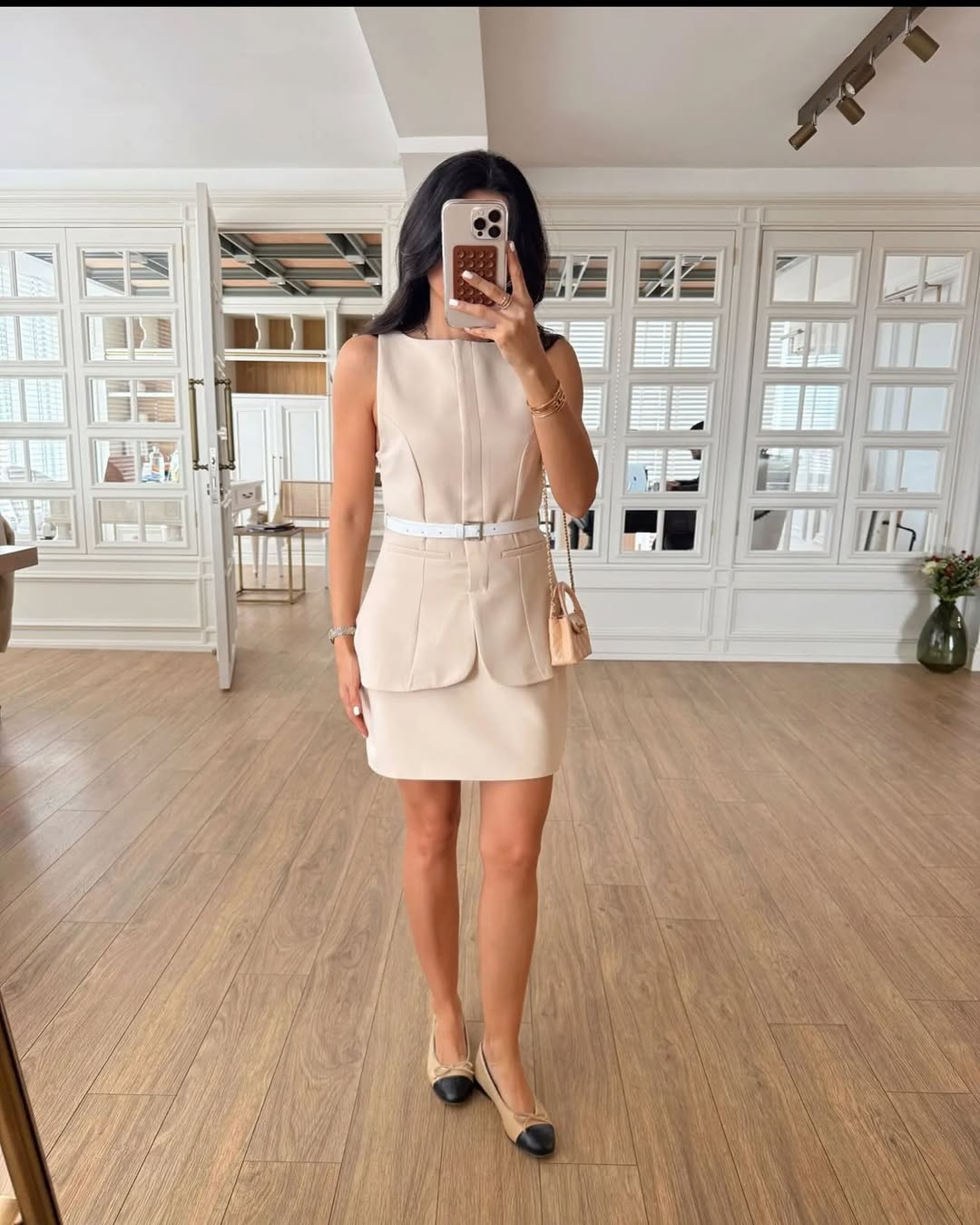 Dia Coordinated Set with Belt