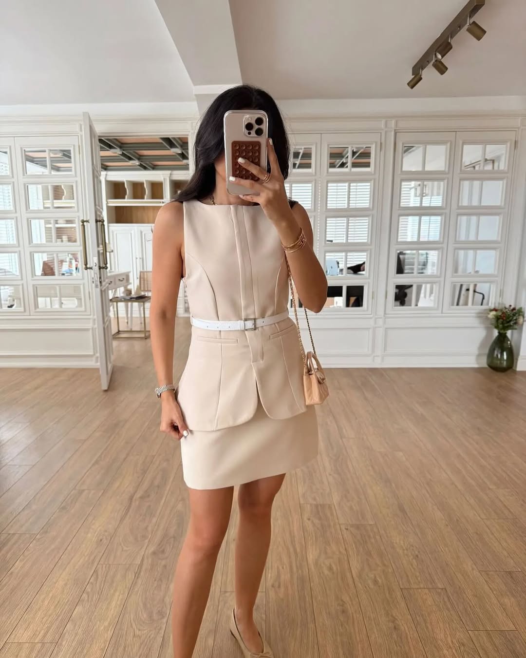 Dia Coordinated Set with Belt