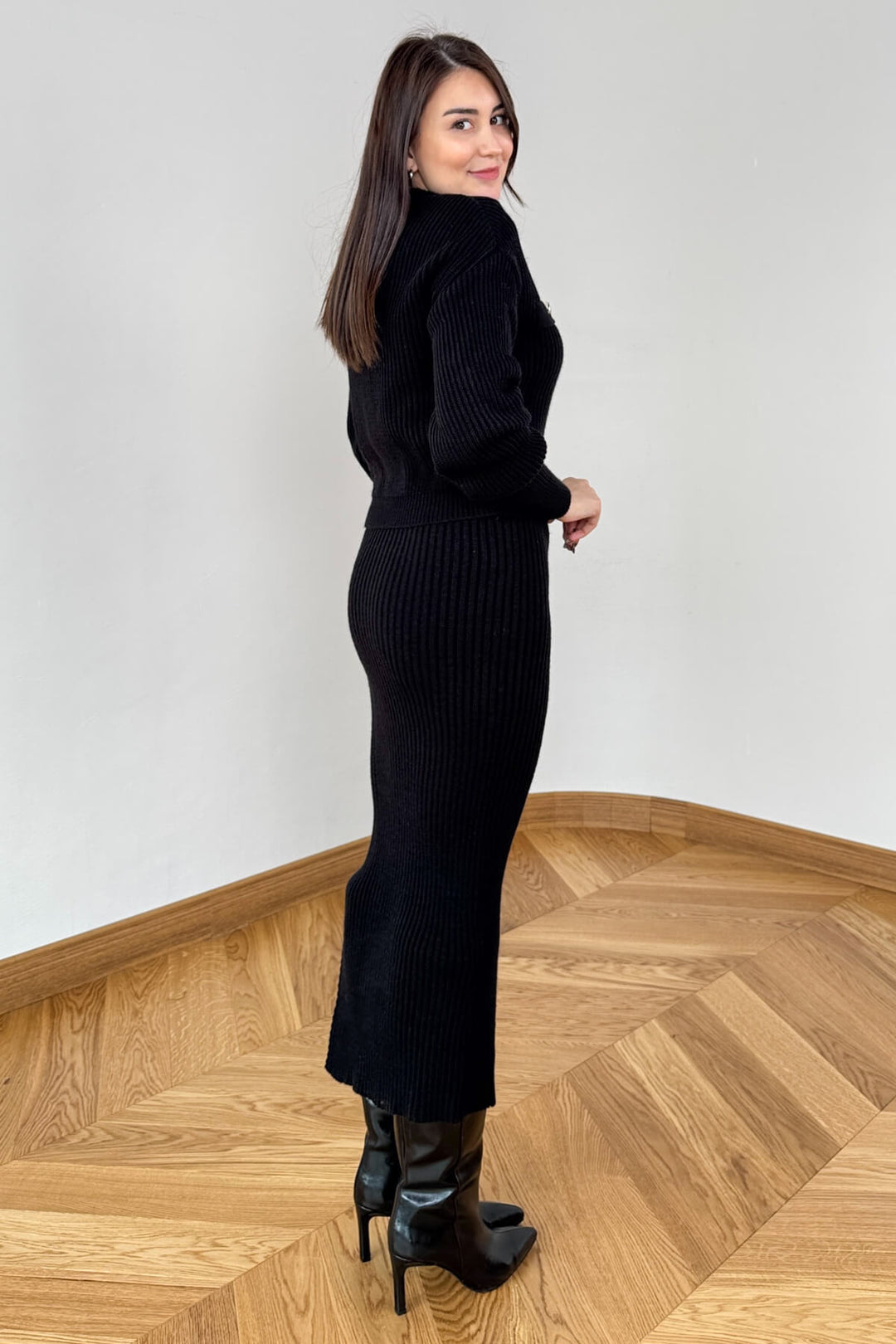 Kira  Luxury Coordinated Set with Skirt