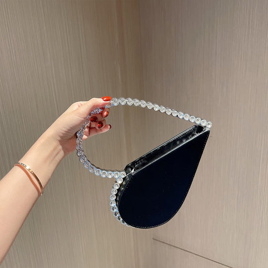 Luxury Rhinestone Hollow Heart Clutch