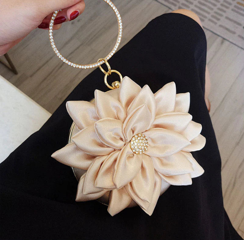 Flower 3D Clutch with Shoulder Chain