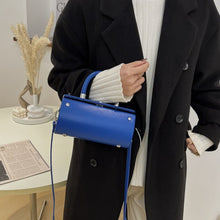 Summer Crossbody Designer Bag with Handle