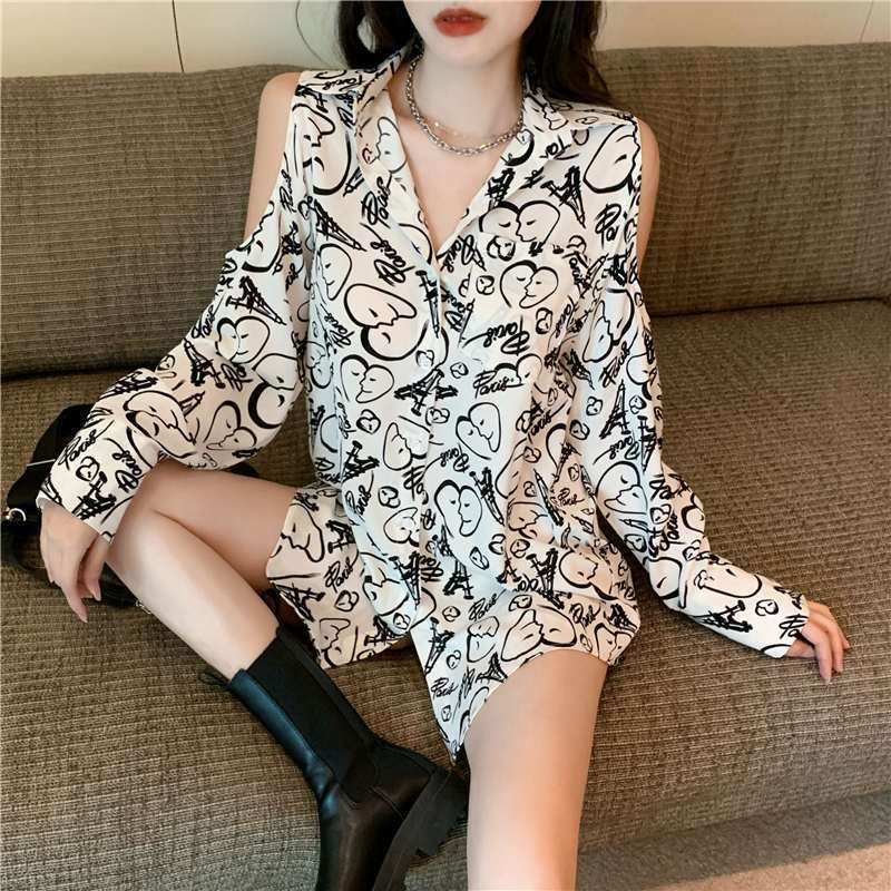 Ava Graffiti Blouse with Waist Belt