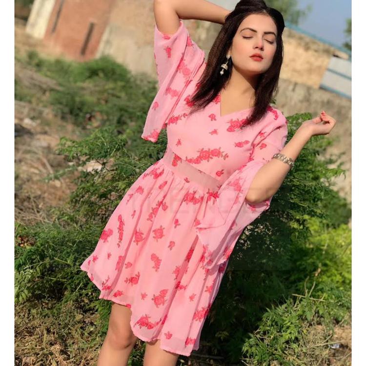 Aurora in 2020 Pink pleated Dress – TrenBee