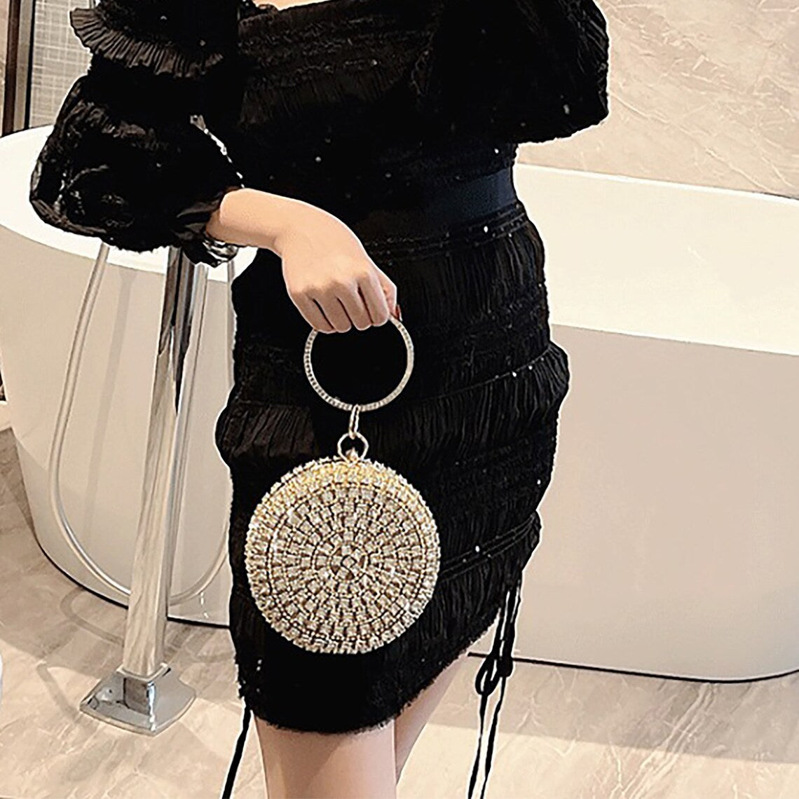 Sphere 3D Clutch with Shoulder Chain