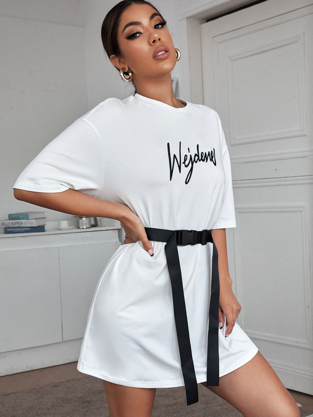 Graphics T-shirt Dress with Belt