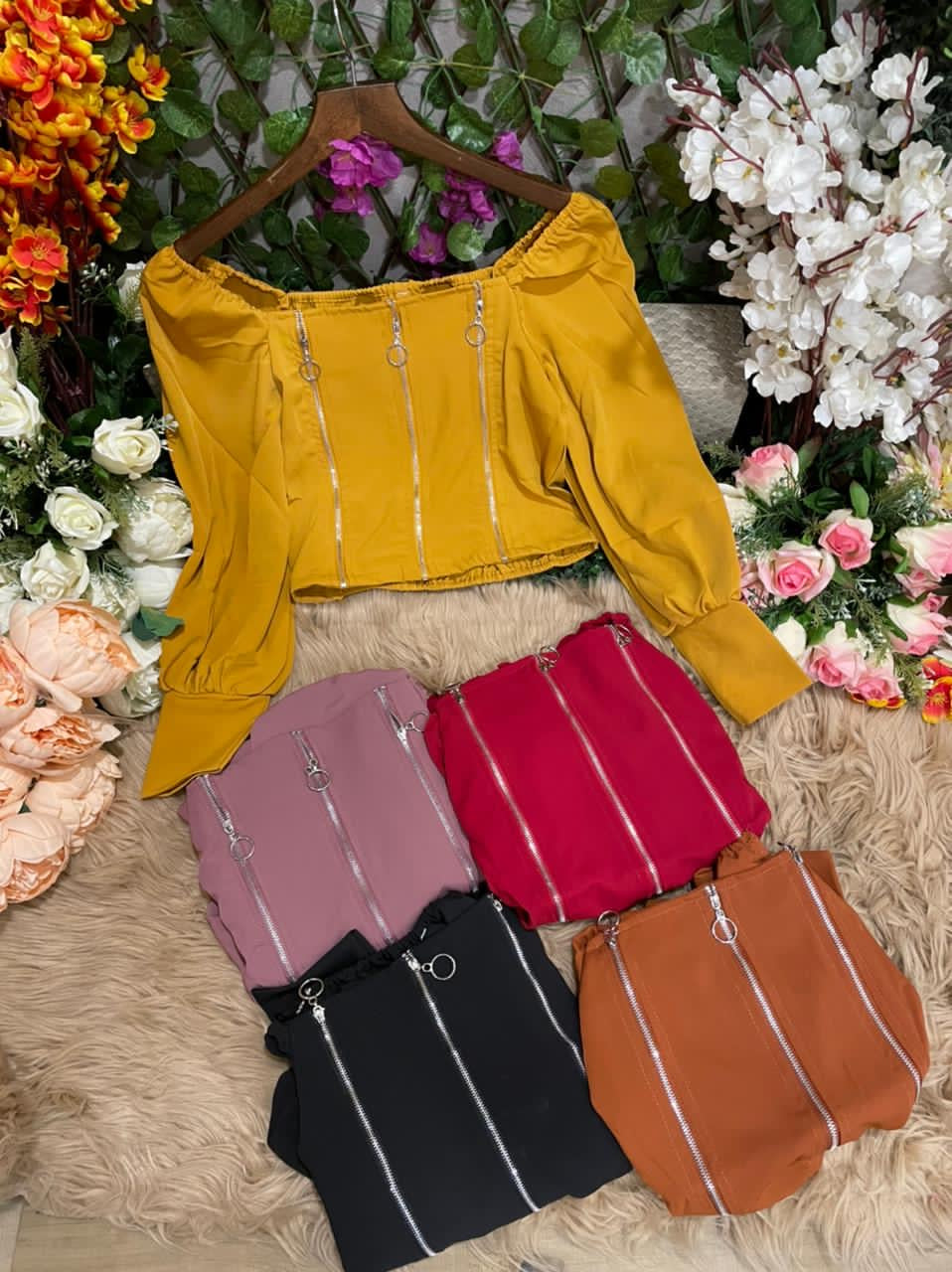 Krabi zipper chained top with lantern sleeves