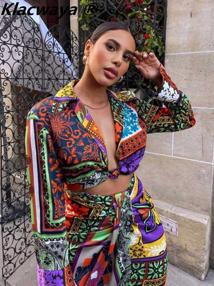 Beverly vintage Set with Split Skirt